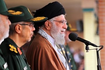 عراق و لبنان کے خیر خواہ افراد سمجھ لیں کہ ان کی اولیں ترجیح بدامنی کا علاج ہے