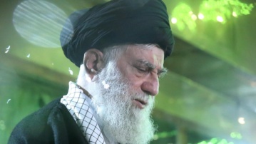 درس اخلاق : خداوند کریم سے گڑگڑا کر دعا کیا کیجئے